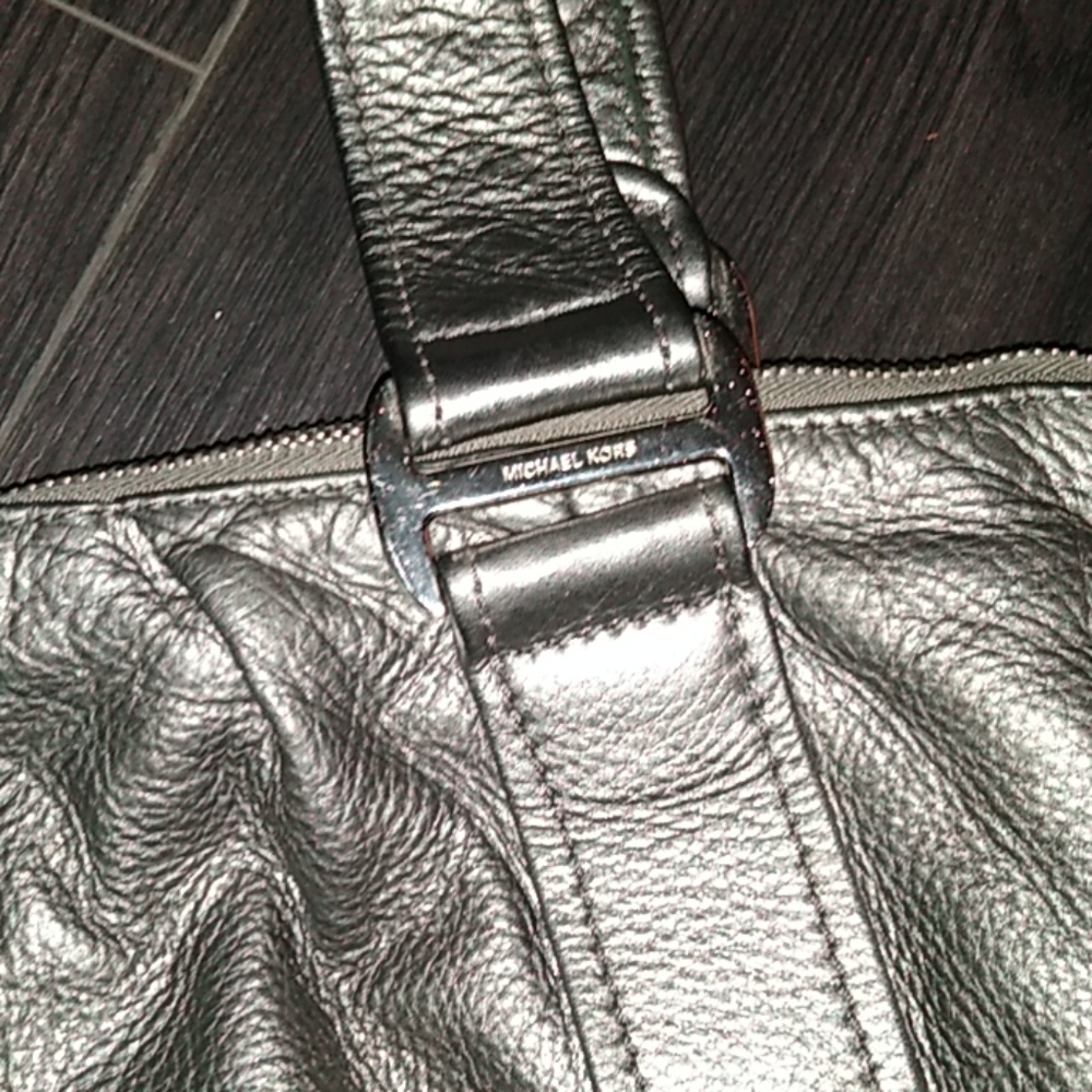 Michael Kors Bag EUC - Picture 6 of 10